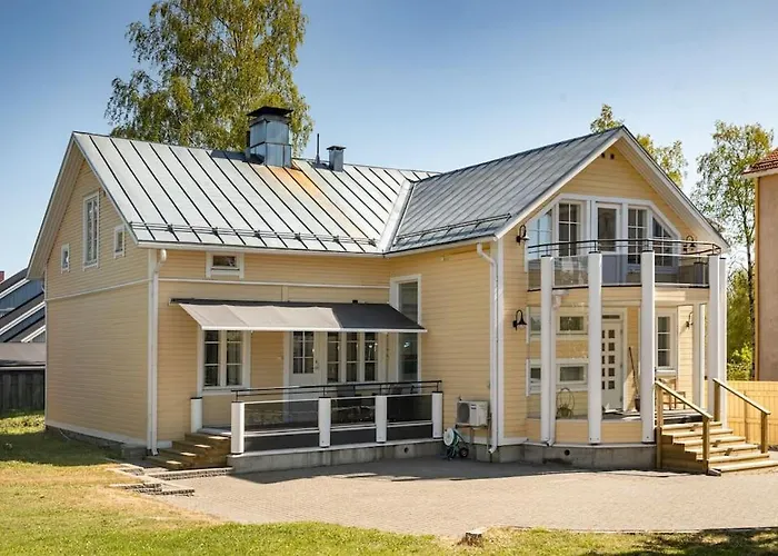 Big In Sea Lapland Villa